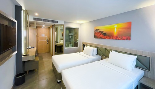 Premium Superior Twin Room