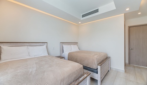 Luxury Villa, 3 Bedrooms, Pool Access, Partial Ocean View