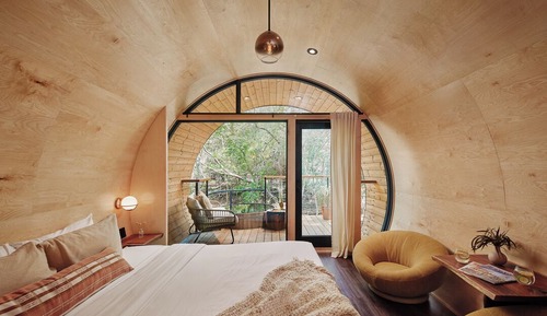 Luxury Tree House, Garden Area