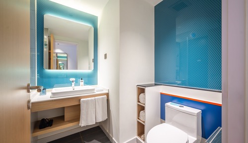 Standard Room, Multiple Beds (Extra Floor Space)