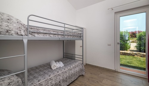 Family Apartment, 2 Bedrooms (Dimora Oleandro 50m From Beach)