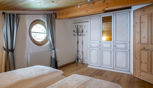 Apartment, Balcony
