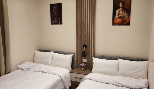 Junior Studio Suite