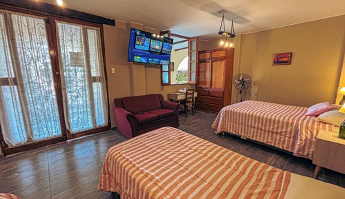Family Room, Private Bathroom
