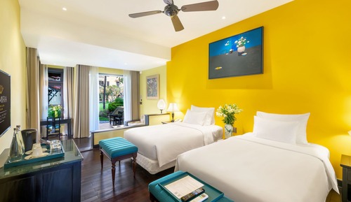 Signature Twin Room (Mira)