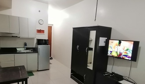 Economy Studio