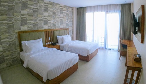 Deluxe Twin Room