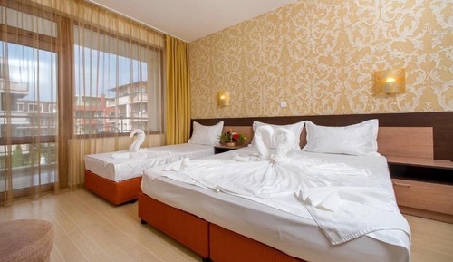 Comfort Triple Room