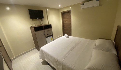 Business Single Room, 1 Queen Bed, Air conditioning, Tower