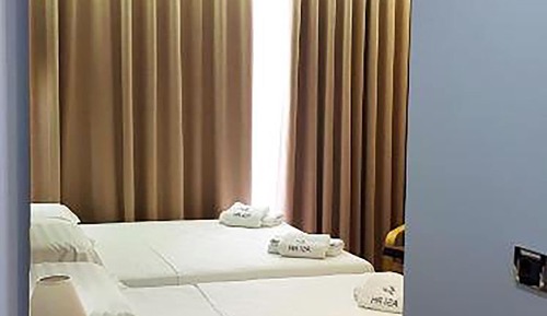 Deluxe Triple Room with Sea View