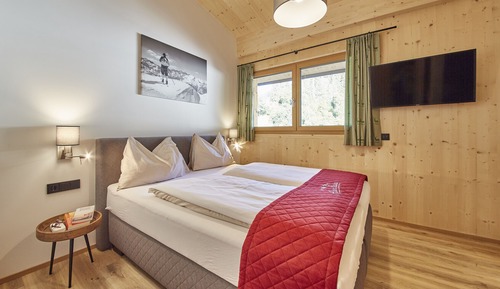 Luxury Apartment, 2 Bedrooms, Balcony (incl. Cleaning Fee 110€)