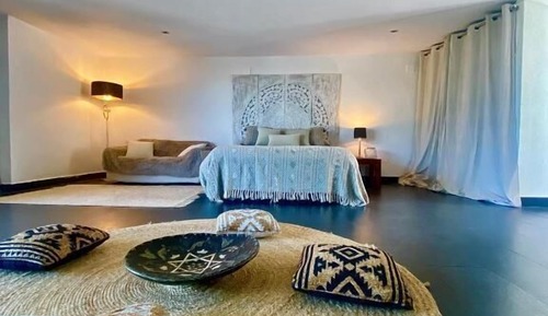 Deluxe Room, Air conditioning