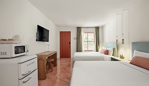 Deluxe Room, 2 Queen Beds