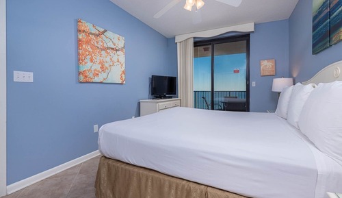 Condo, 2 Bedrooms