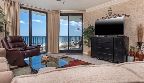 Condo, 3 Bedrooms