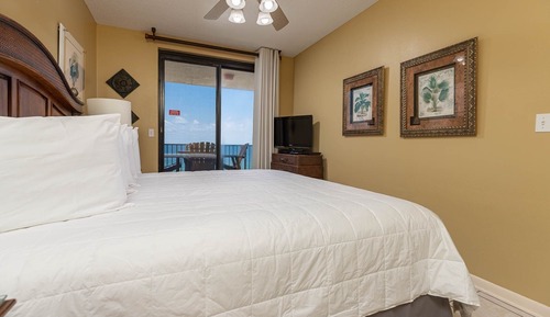 Condo, 2 Bedrooms