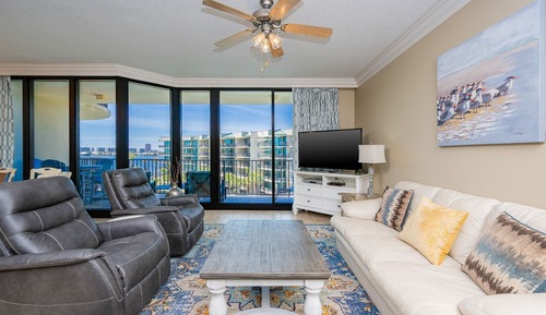 Condo, 2 Bedrooms