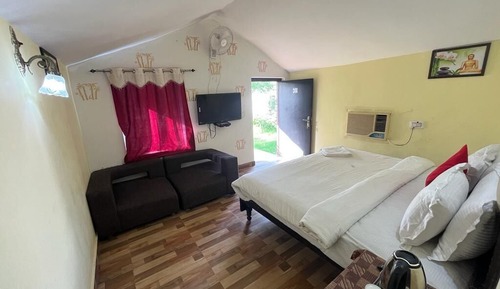 Deluxe Cottage