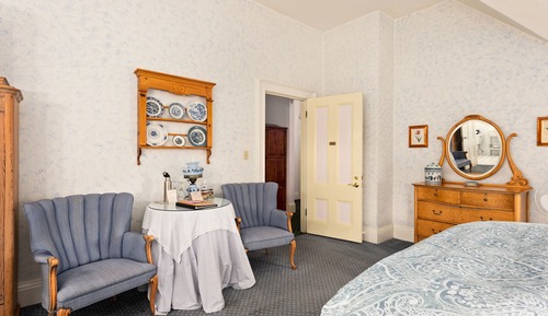 Superior Single Room, 1 Queen Bed, Garden View