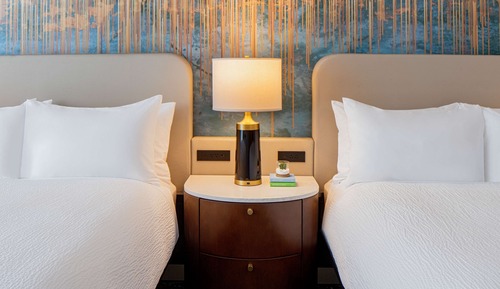 Room, 2 Queen Beds, Bathtub