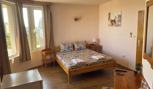Economy Room