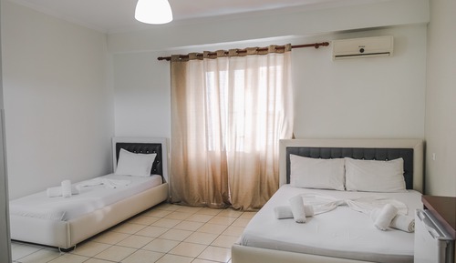Basic Triple Room