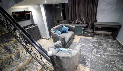 Deluxe Duplex