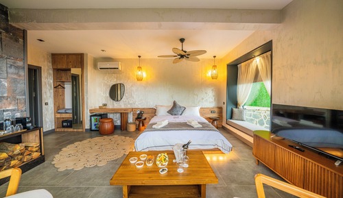Deluxe House, 1 Queen Bed, Non Smoking, Lake View