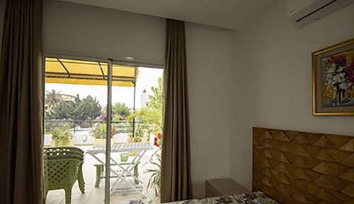 Economy Suite
