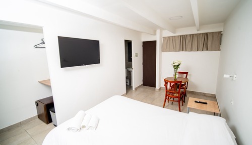 Standard Room, 1 Queen Bed, Partial Sea View