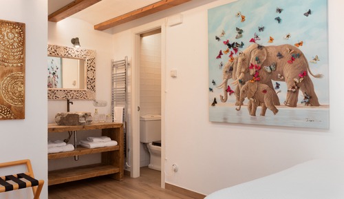 Standard Double Room (L Olivera)