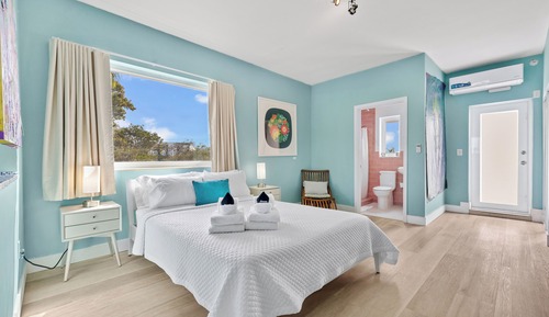 Superior Suite, 1 Queen Bed, Terrace, Park View