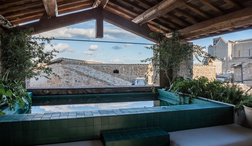 Penthouse, Hot Tub (Suite)