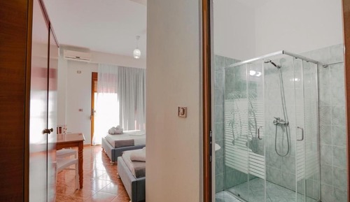 Basic Triple Room