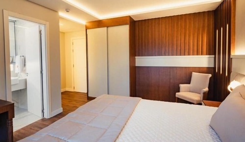 Standard Suite