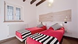 Deluxe Apartment (1)