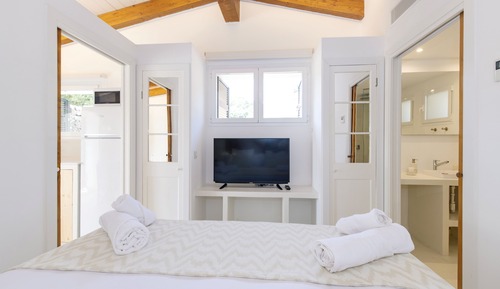 Elite Apartment, 1 Bedroom, Patio, Garden View