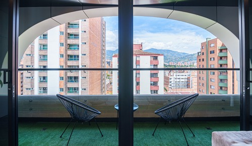 Panoramic Apartment, Balcony, City View