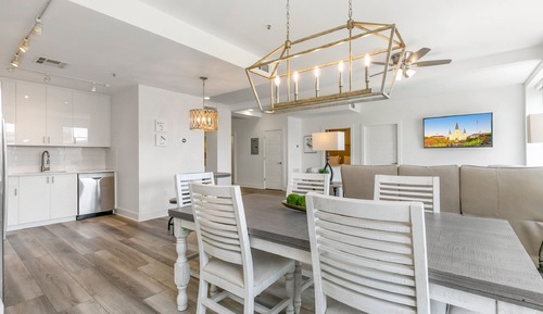 Luxury Condo, 4 Bedrooms