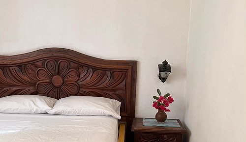 Basic Room, Sea View, Courtyard Area 11