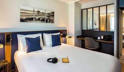 Junior Suite, 1 Double Bed with Sofa bed