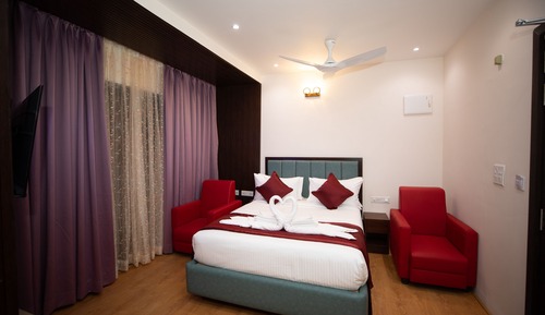 Deluxe Room, Balcony