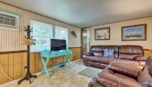 House (2 Bedrooms)