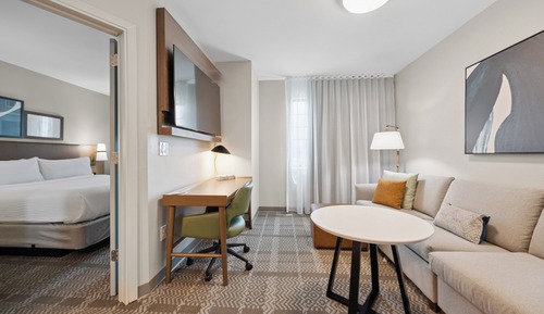 Suite, 1 King Bed, Accessible (Communications Accessible)