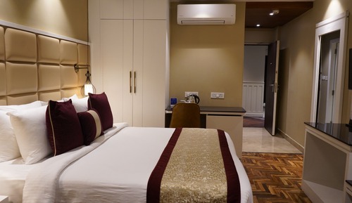 Deluxe Room (Deluxe Room)