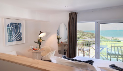 Panoramic Room