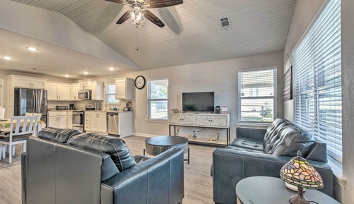 House (2 Bedrooms)