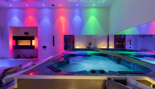 Club Room