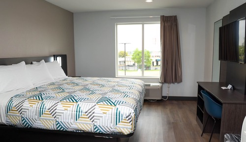 Standard Room, 1 King Bed, Non Smoking