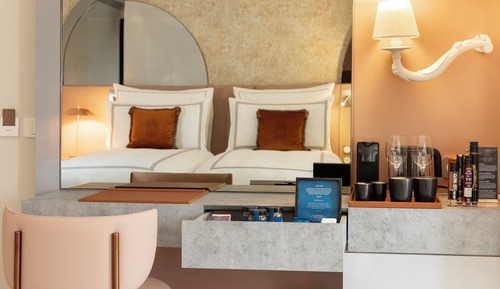 Grand Room, 2 Twin Beds